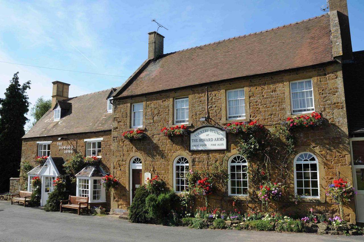 The Howard Arms Illmington Exterior foto